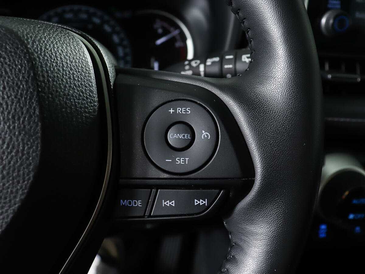 Toyota RAV4 с пробегом — 2022 год. Фото: #20