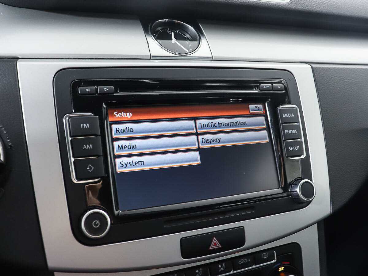 Volkswagen Passat CC с пробегом — 2011 год. Фото: #17