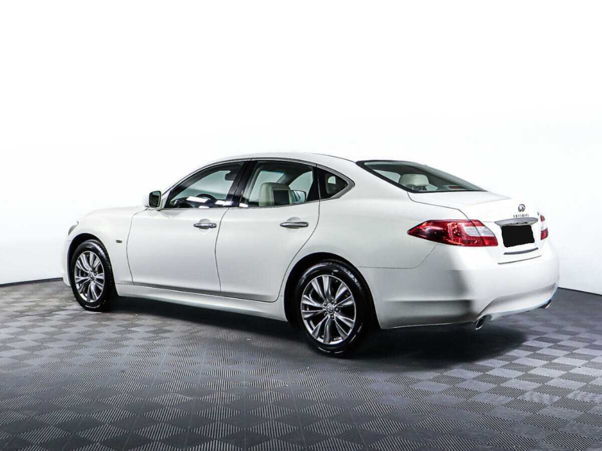 Infiniti M с пробегом — 2012 год. Фото: #6