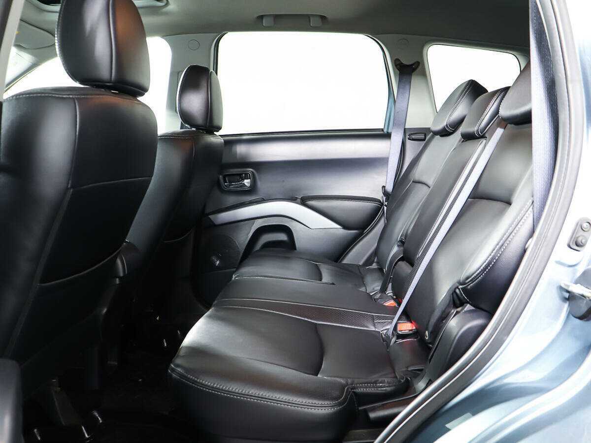 Mitsubishi Outlander с пробегом — 2008 год. Фото: #9