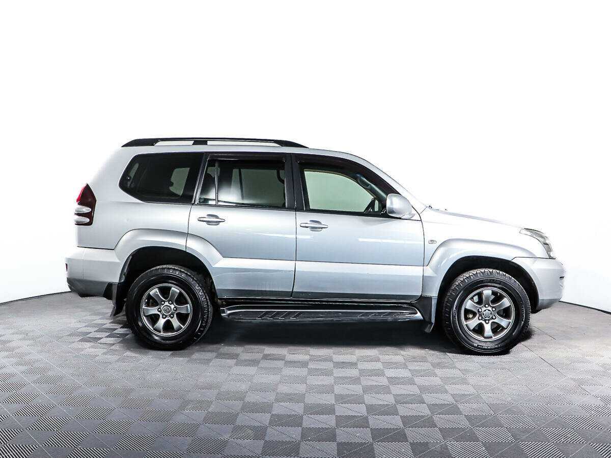 Toyota Land Cruiser Prado с пробегом — 2008 год. Фото: #3