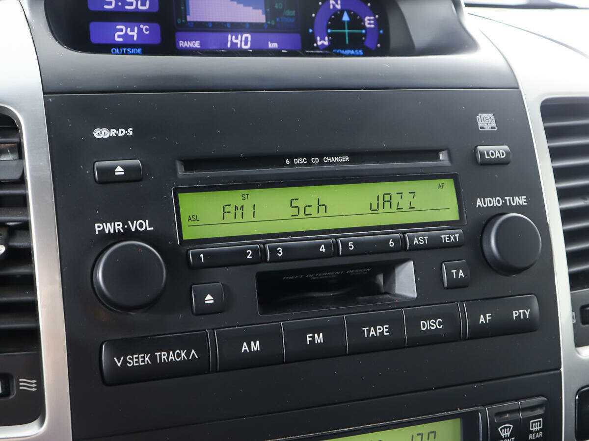 Toyota Land Cruiser Prado с пробегом — 2008 год. Фото: #17