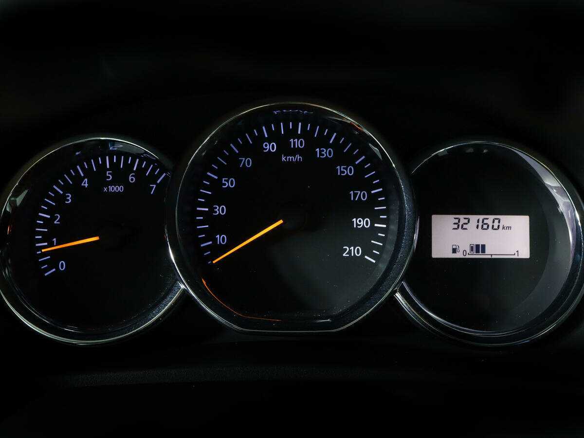 Renault Logan с пробегом — 2018 год. Фото: #10