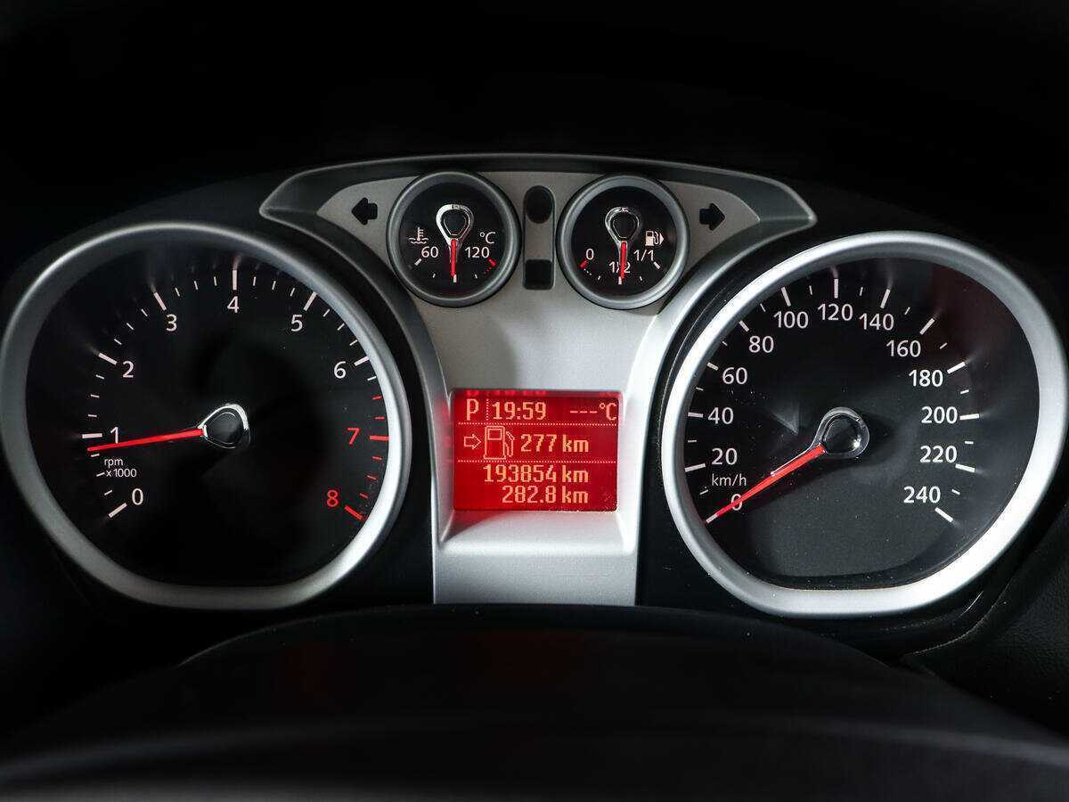 Ford Focus с пробегом — 2010 год. Фото: #8