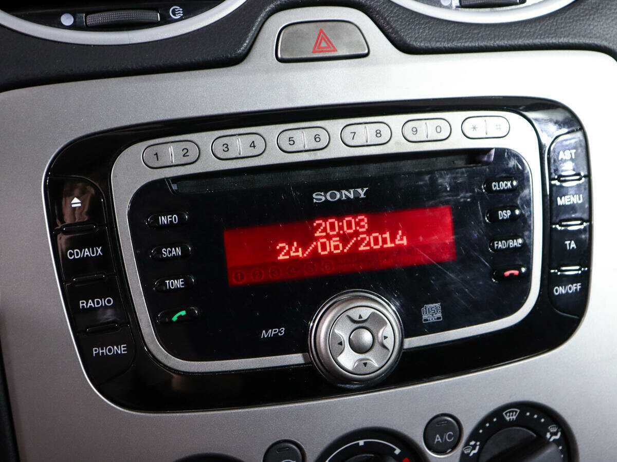 Ford Focus с пробегом — 2010 год. Фото: #13