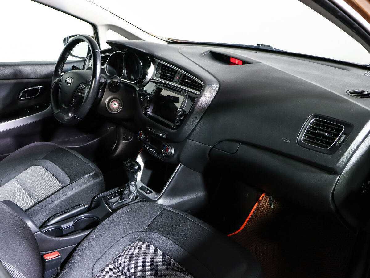Kia Ceed с пробегом — 2016 год. Фото: #8