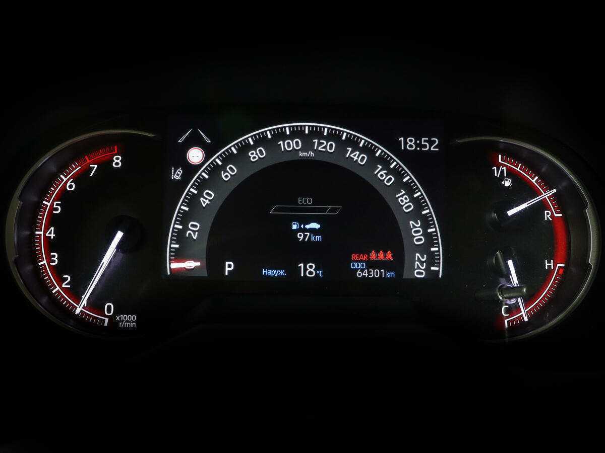 Toyota RAV4 с пробегом — 2021 год. Фото: #10