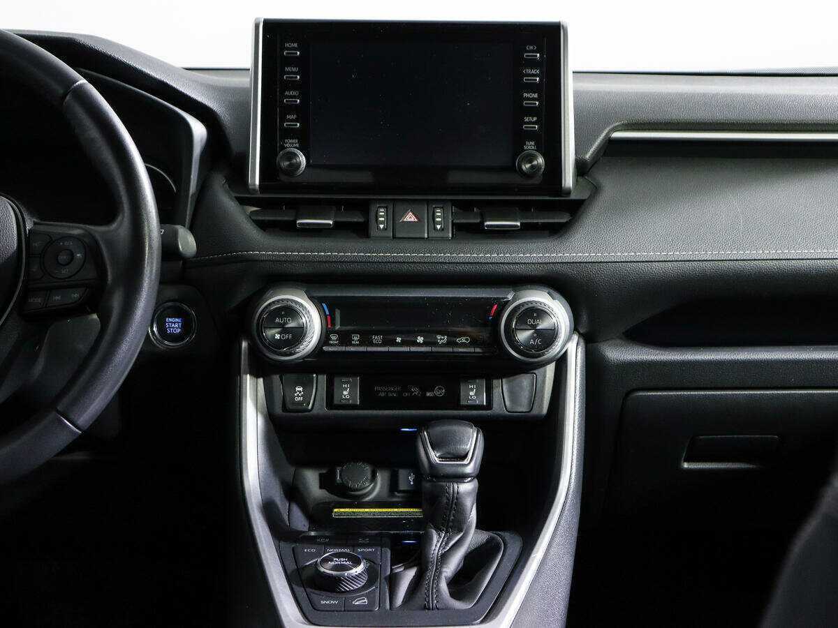 Toyota RAV4 с пробегом — 2021 год. Фото: #12