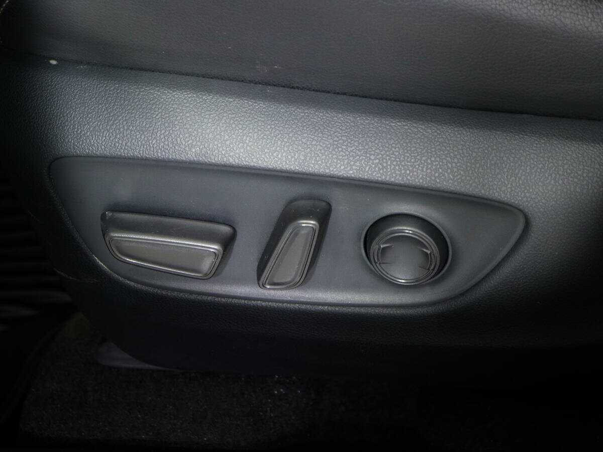 Toyota RAV4 с пробегом — 2021 год. Фото: #19