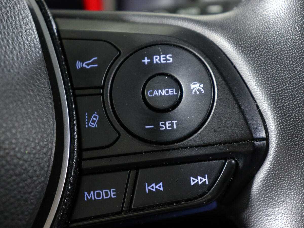 Toyota RAV4 с пробегом — 2021 год. Фото: #24