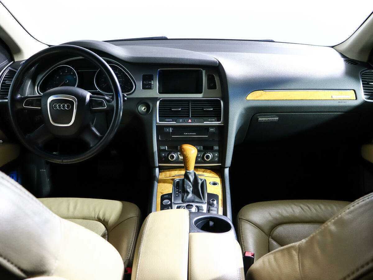 Audi Q7 с пробегом — 2010 год. Фото: #11