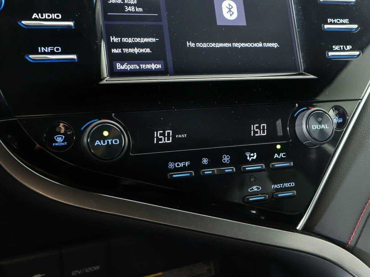 Toyota Camry с пробегом — 2020 год. Фото: #18
