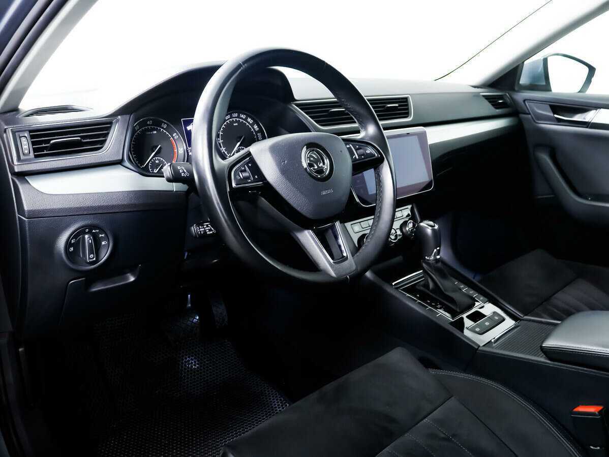 Skoda Superb с пробегом — 2017 год. Фото: #10