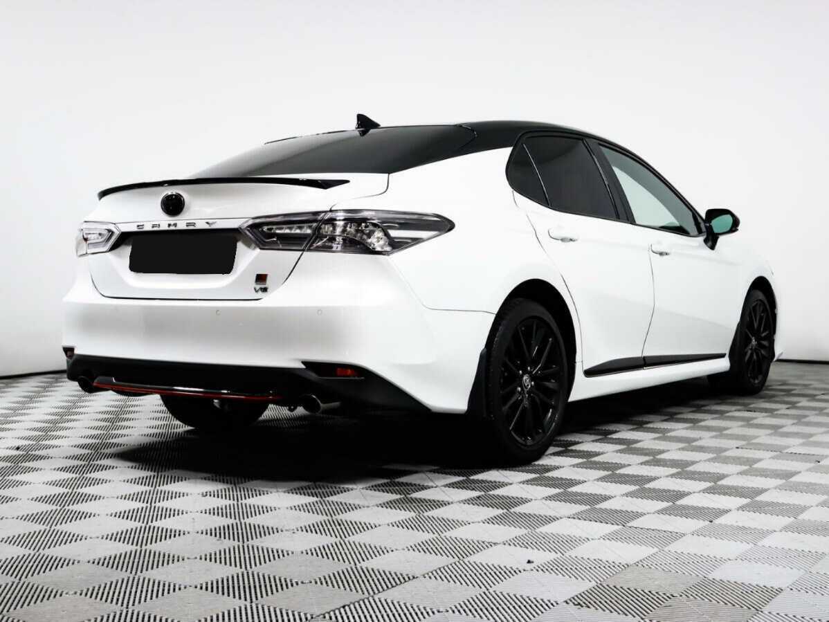 Toyota Camry с пробегом — 2021 год. Фото: #3