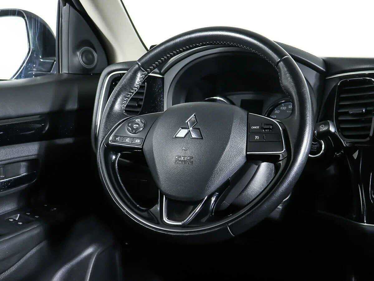 Mitsubishi Outlander с пробегом — 2019 год. Фото: #15