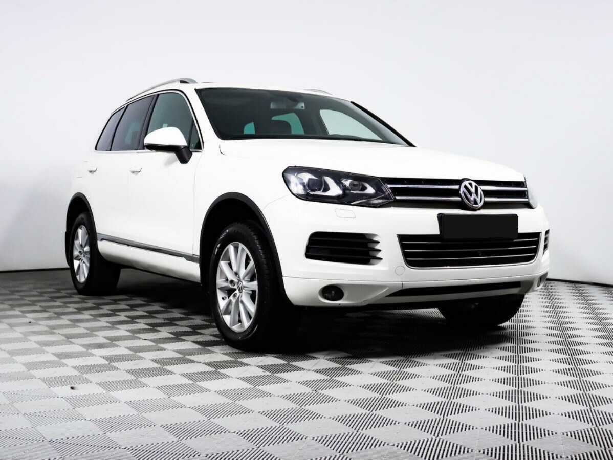 Volkswagen Touareg с пробегом — 2011 год. Фото: #2