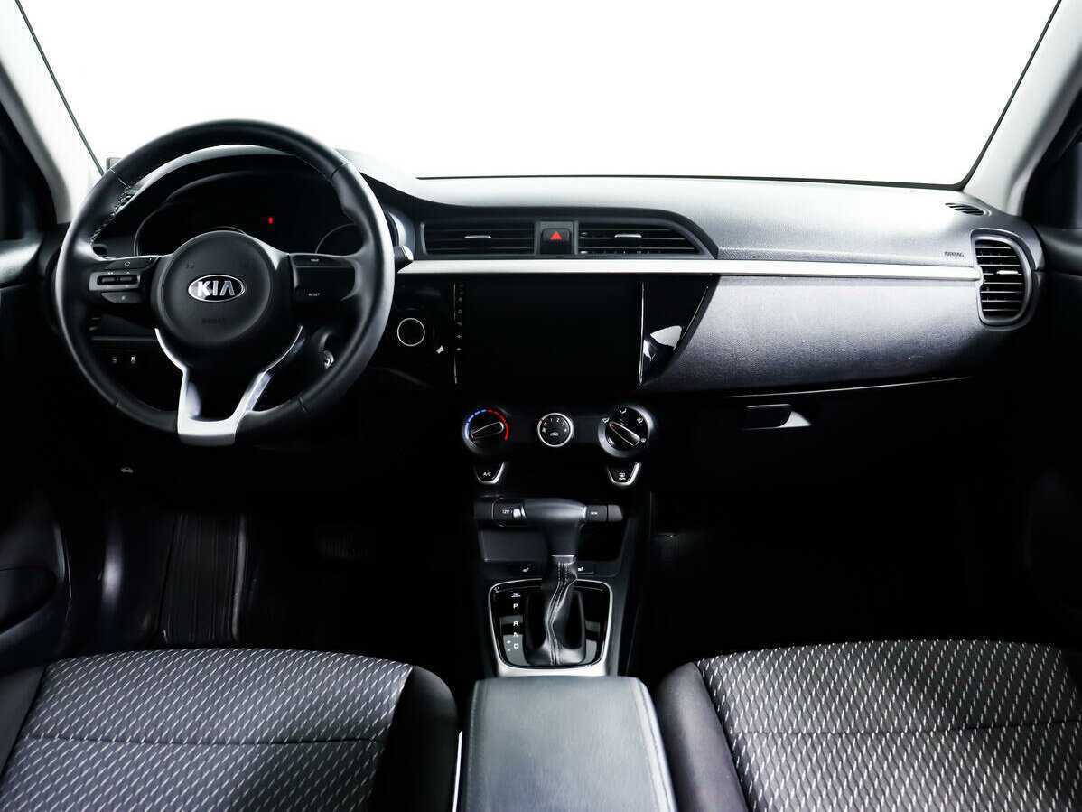 Kia Rio с пробегом — 2020 год. Фото: #10