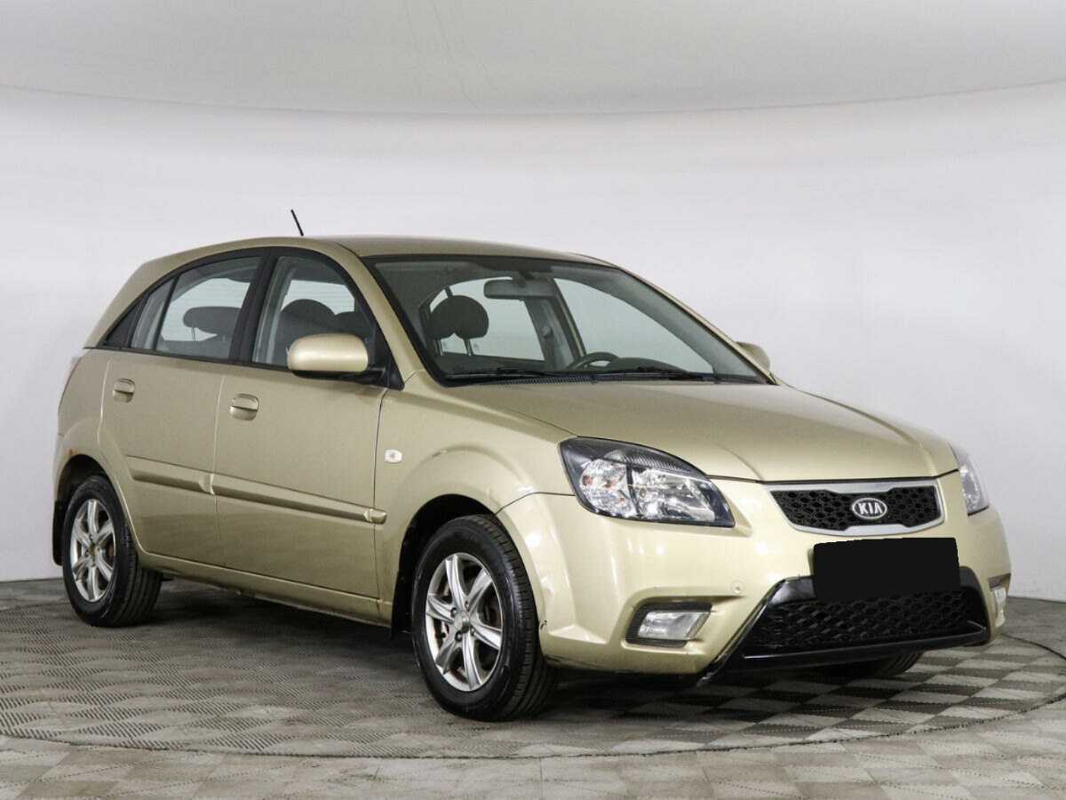 Kia Rio с пробегом — 2010 год. Фото: #1
