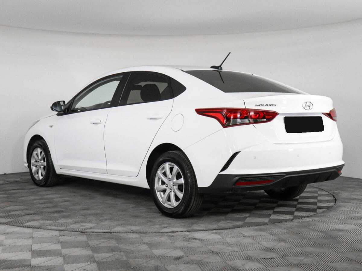 Hyundai Solaris с пробегом — 2021 год. Фото: #6