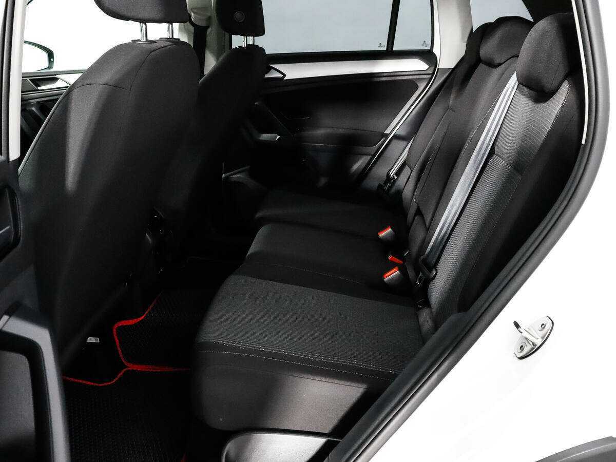 Volkswagen Tiguan с пробегом — 2021 год. Фото: #7