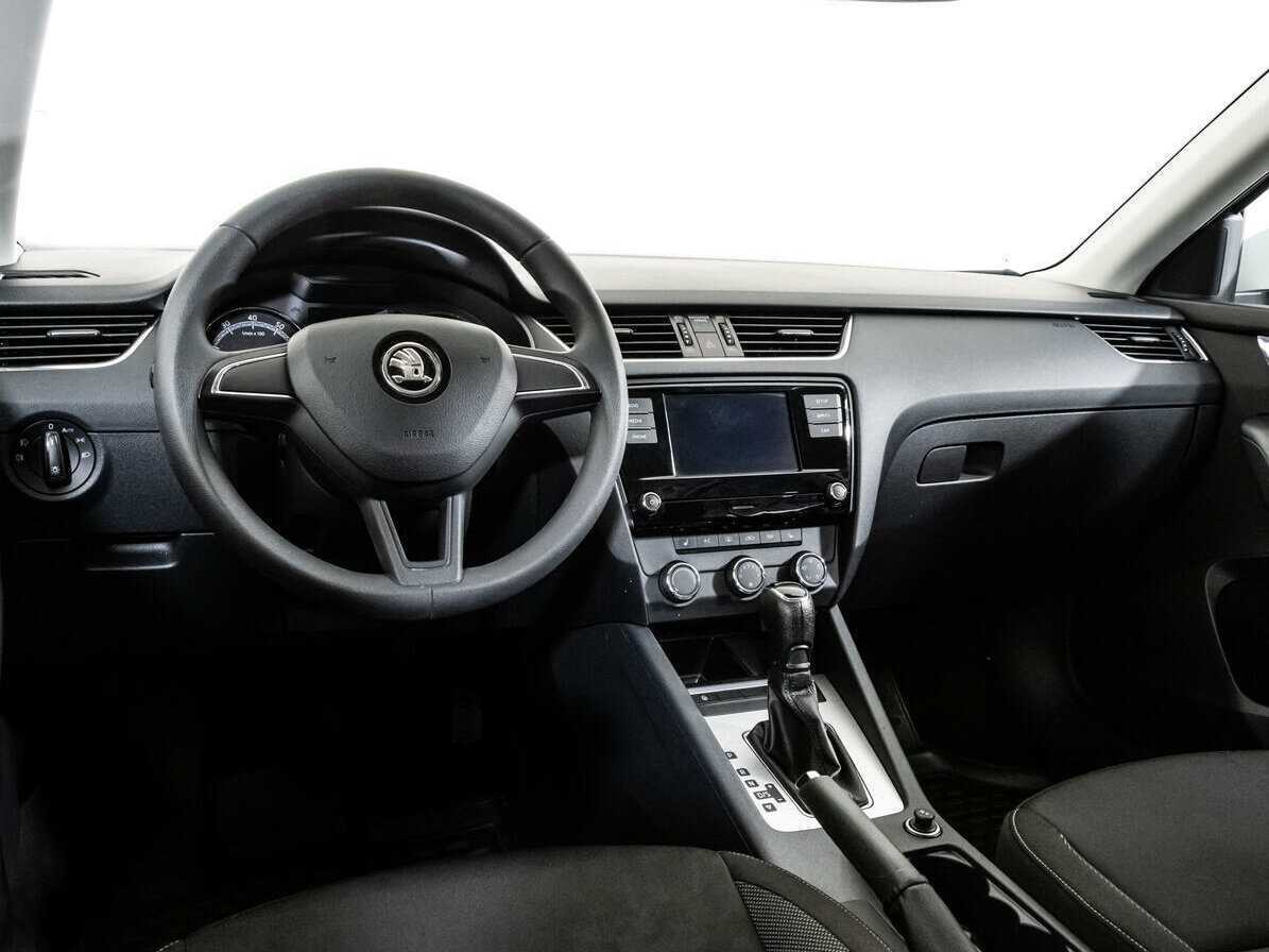 Skoda Octavia с пробегом — 2018 год. Фото: #10