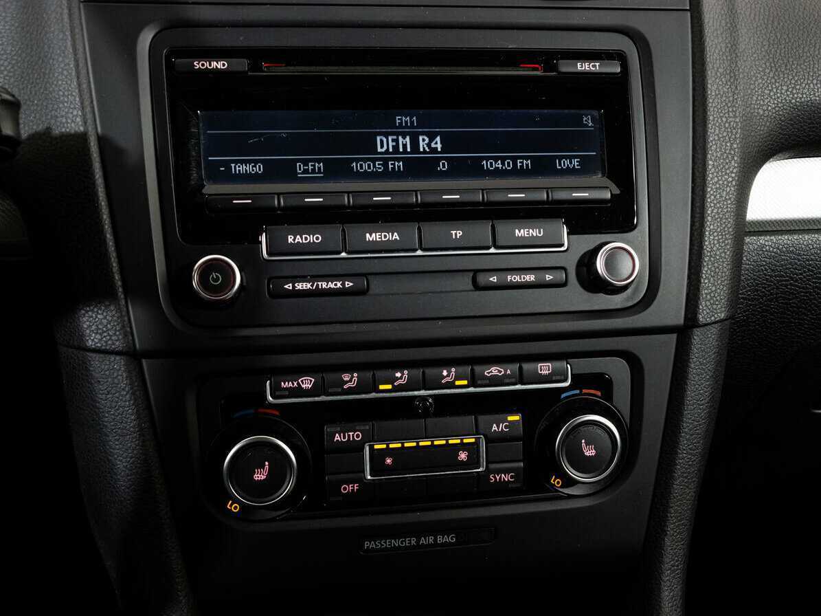 Volkswagen Golf с пробегом — 2012 год. Фото: #14