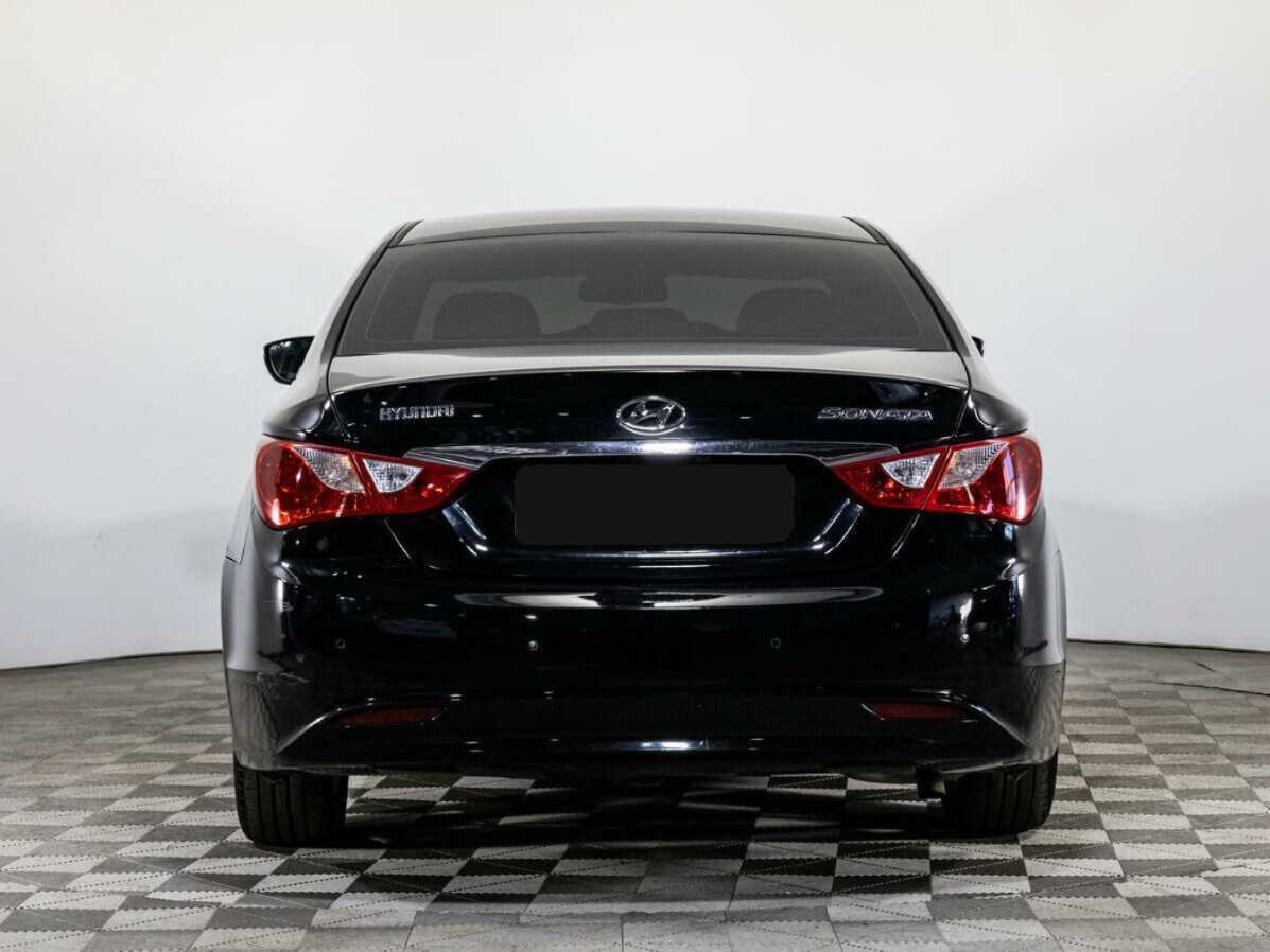 Hyundai Sonata с пробегом — 2011 год. Фото: #4