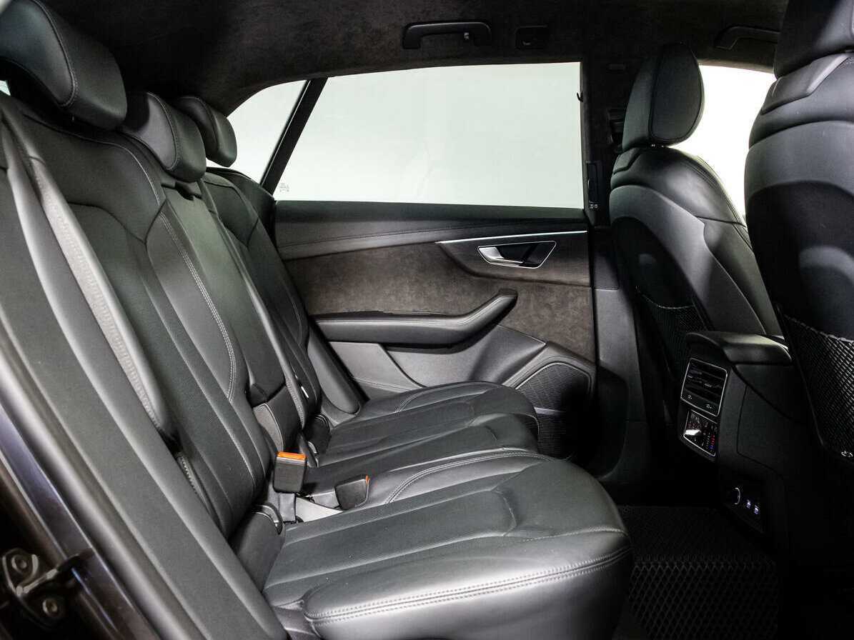 Audi Q8 с пробегом — 2019 год. Фото: #16