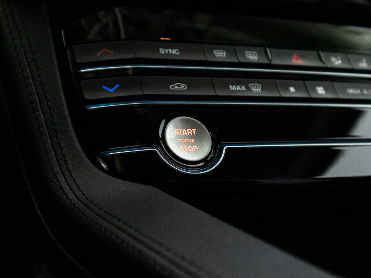 Jaguar F-Pace с пробегом — 2019 год. Фото: #17