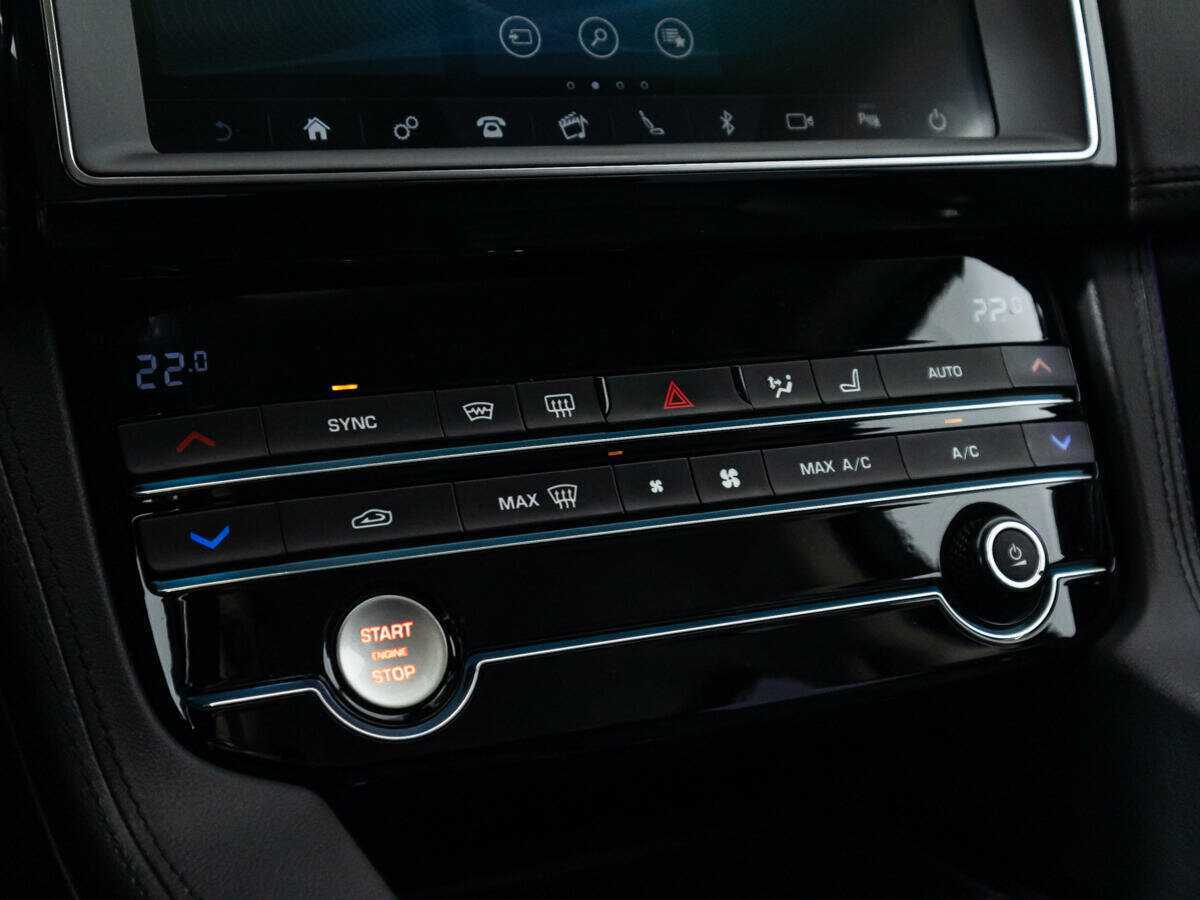 Jaguar F-Pace с пробегом — 2019 год. Фото: #18