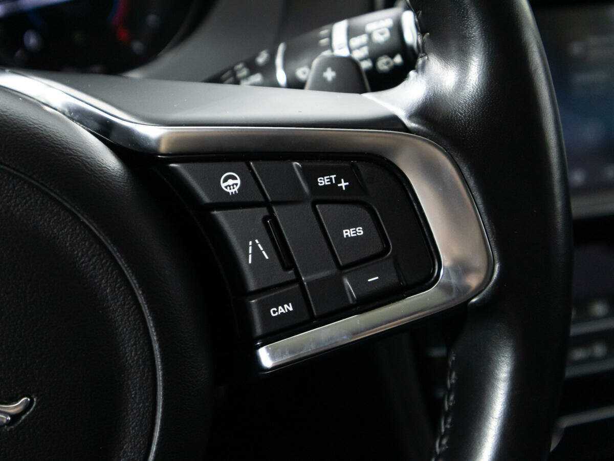 Jaguar F-Pace с пробегом — 2019 год. Фото: #20