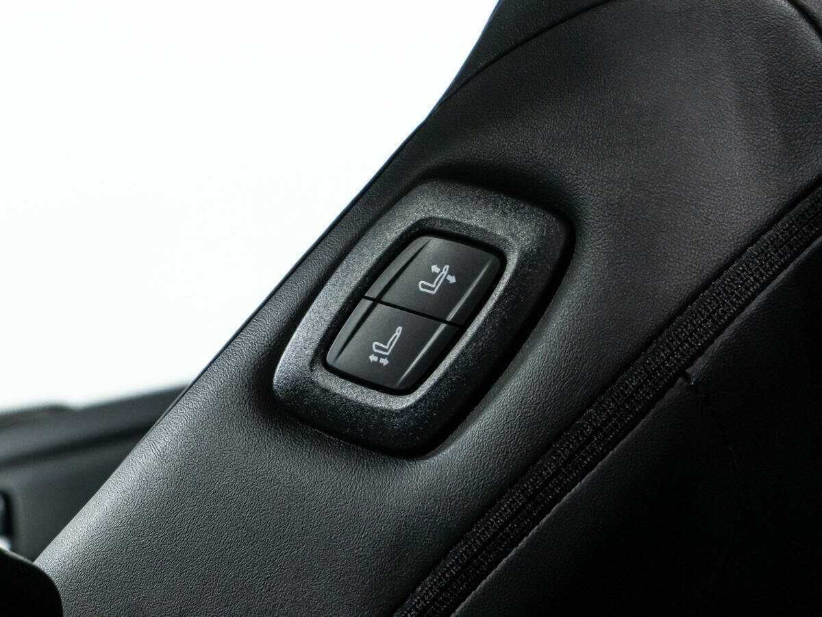 Toyota Avalon с пробегом — 2022 год. Фото: #16