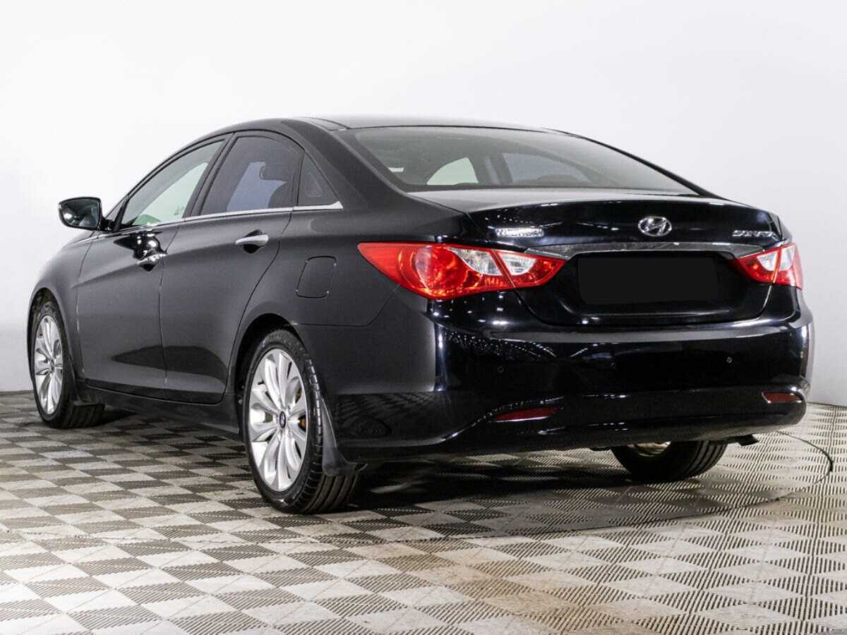 Hyundai Sonata с пробегом — 2011 год. Фото: #6