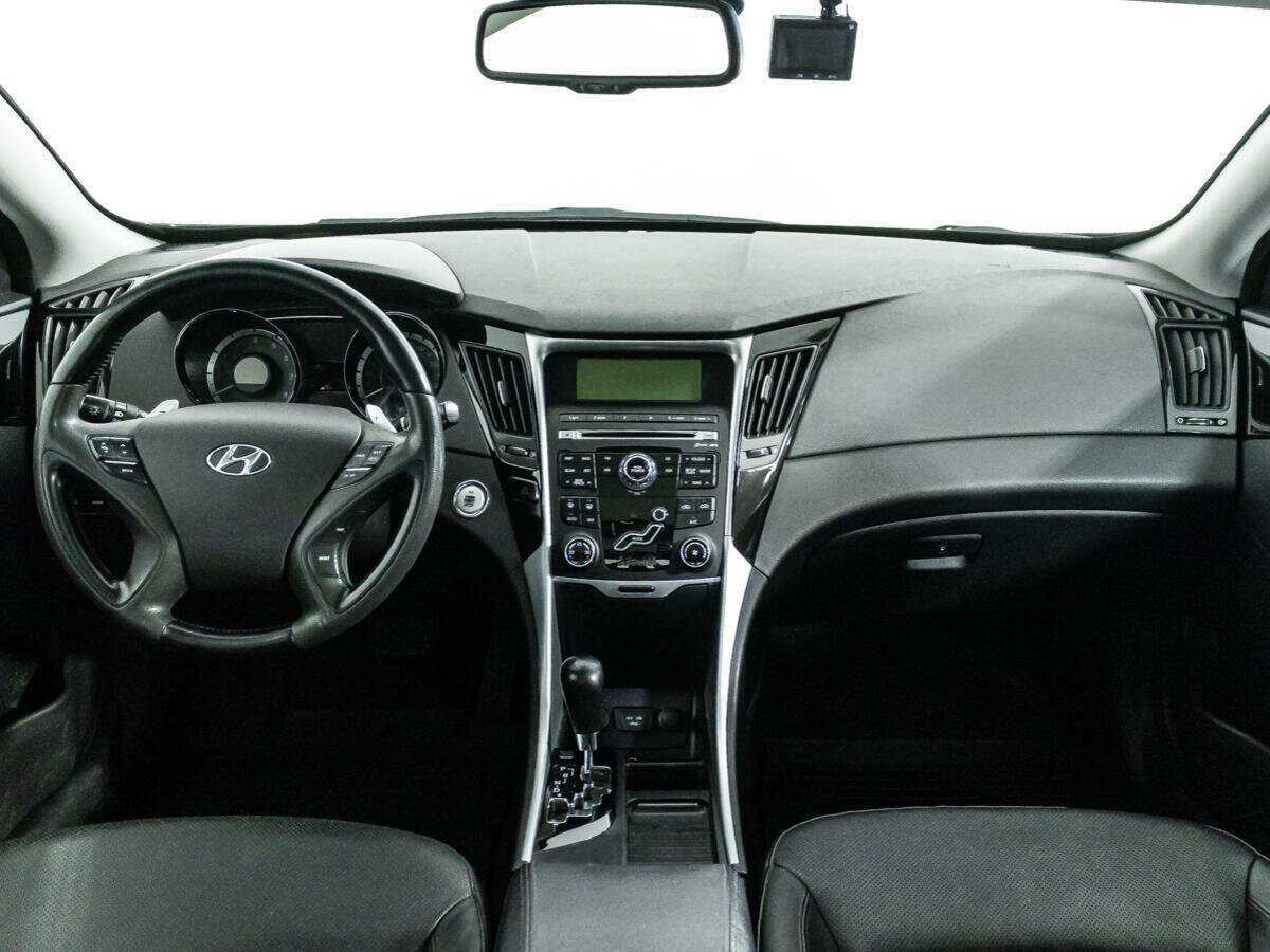 Hyundai Sonata с пробегом — 2011 год. Фото: #12