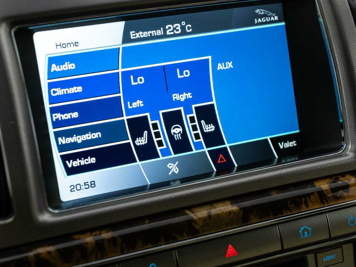 Jaguar XF с пробегом — 2008 год. Фото: #11