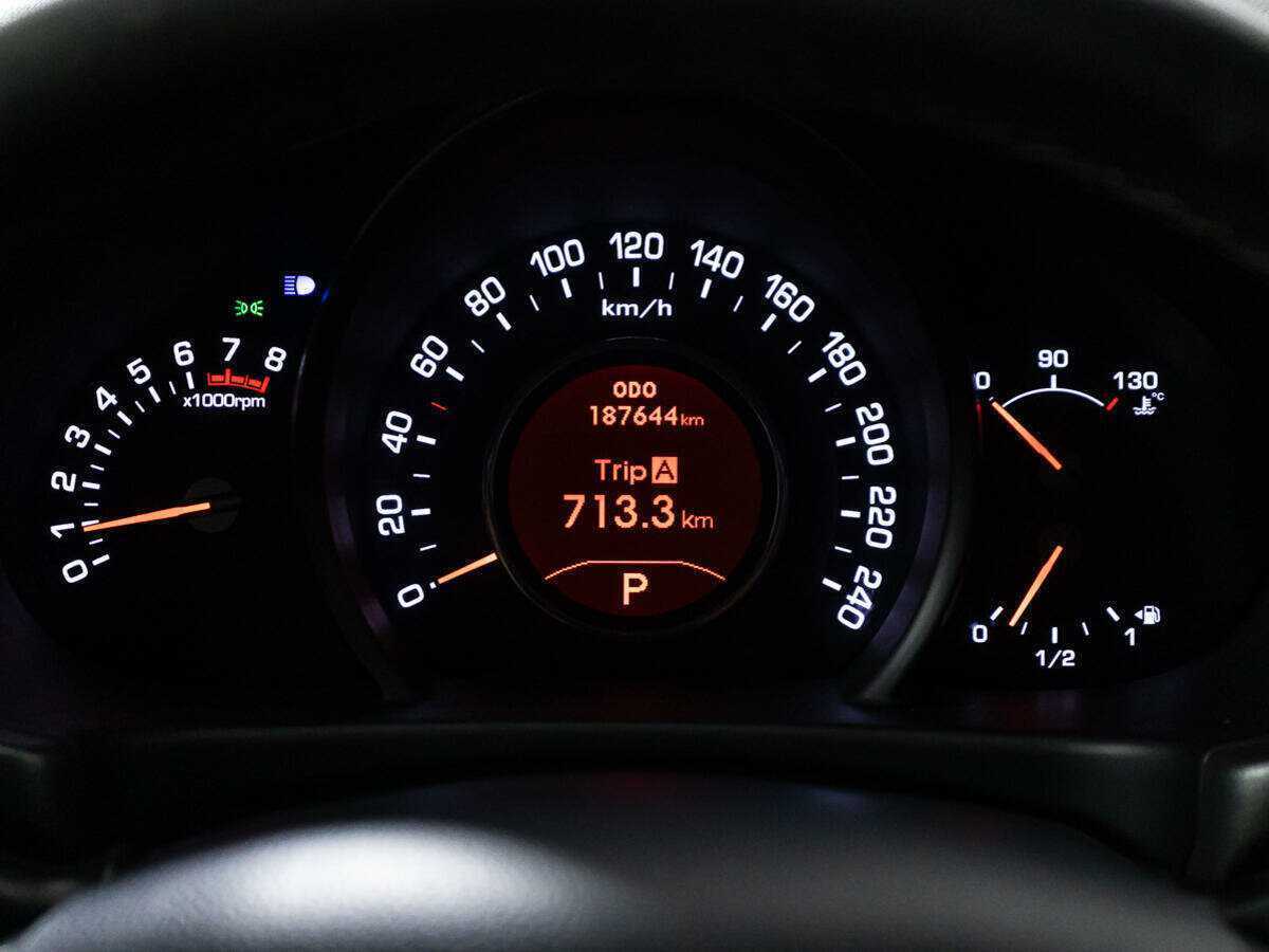 Kia Sportage с пробегом — 2011 год. Фото: #11