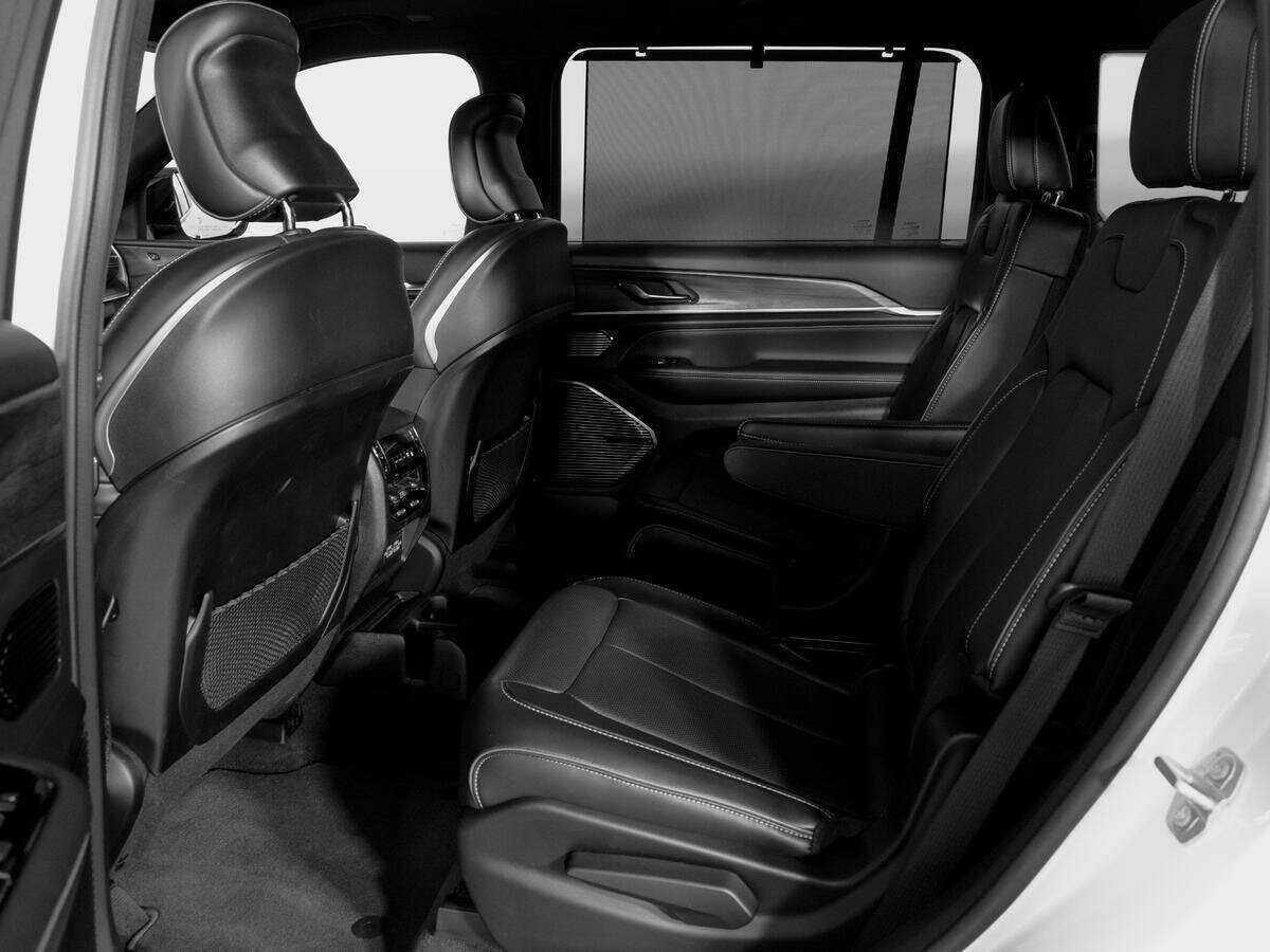 Jeep Grand Cherokee с пробегом — 2021 год. Фото: #9