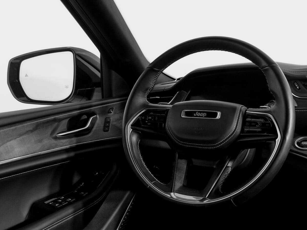 Jeep Grand Cherokee с пробегом — 2021 год. Фото: #16