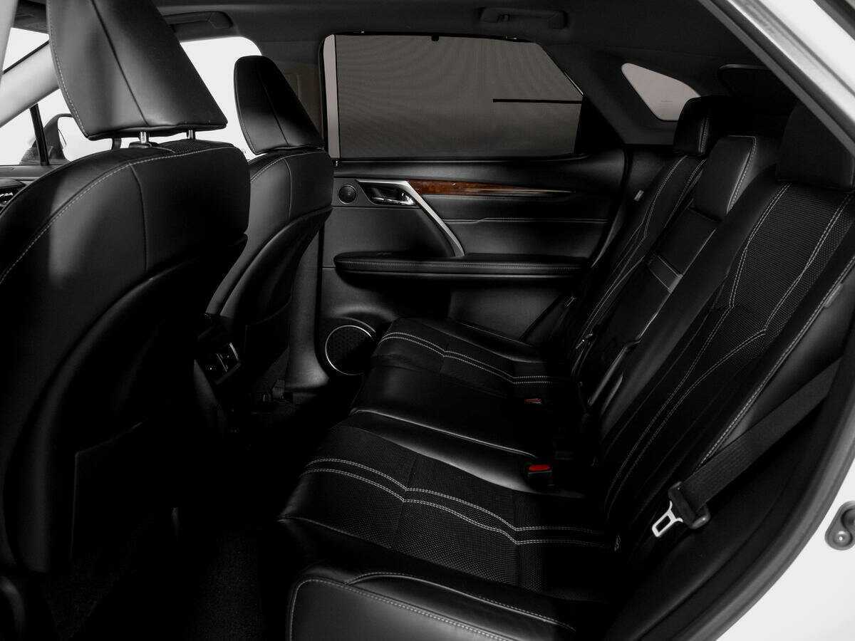 Lexus RX с пробегом — 2018 год. Фото: #9