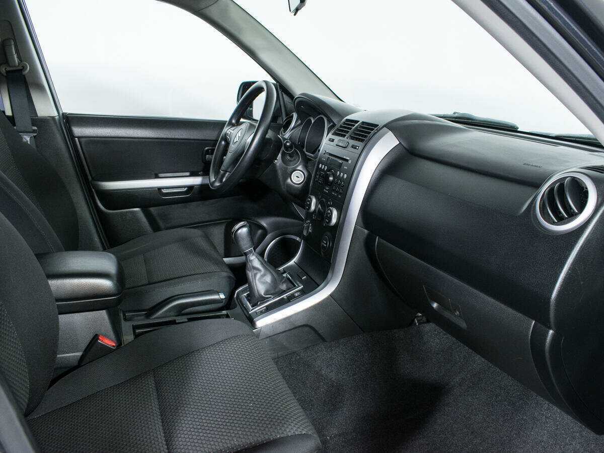 Suzuki Grand Vitara с пробегом — 2008 год. Фото: #8