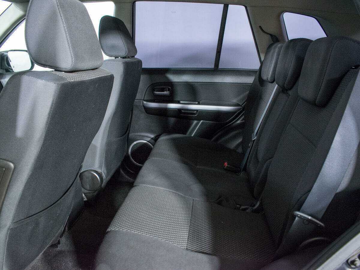 Suzuki Grand Vitara с пробегом — 2008 год. Фото: #9