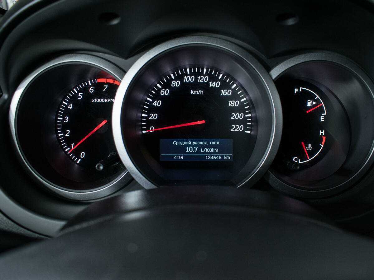 Suzuki Grand Vitara с пробегом — 2008 год. Фото: #10