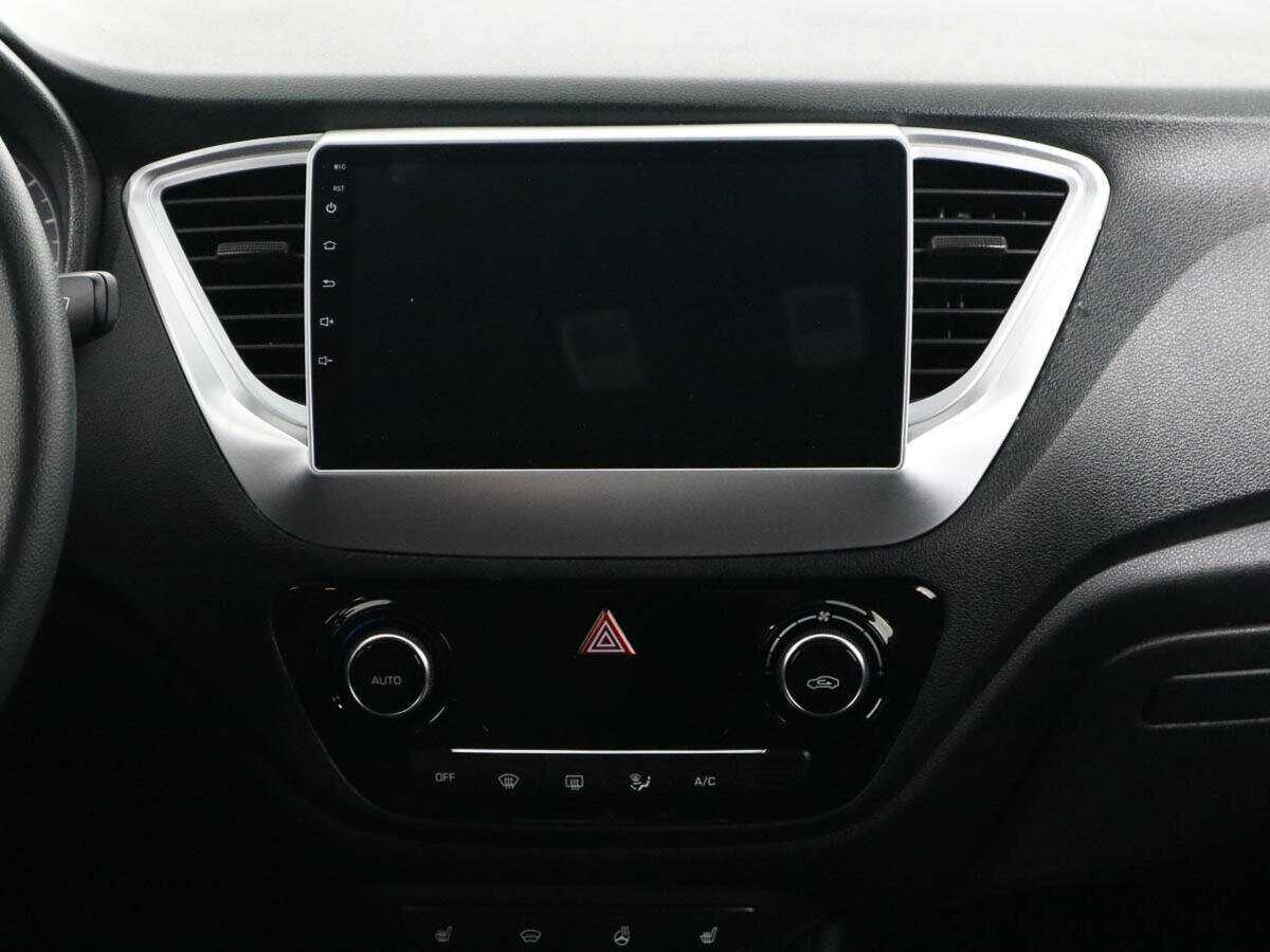 Hyundai Solaris с пробегом — 2018 год. Фото: #9