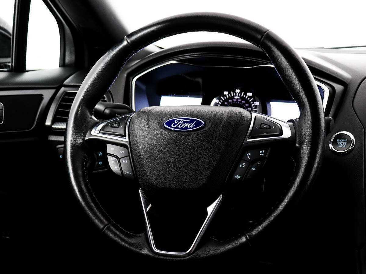 Ford Fusion (North America) с пробегом — 2017 год. Фото: #14