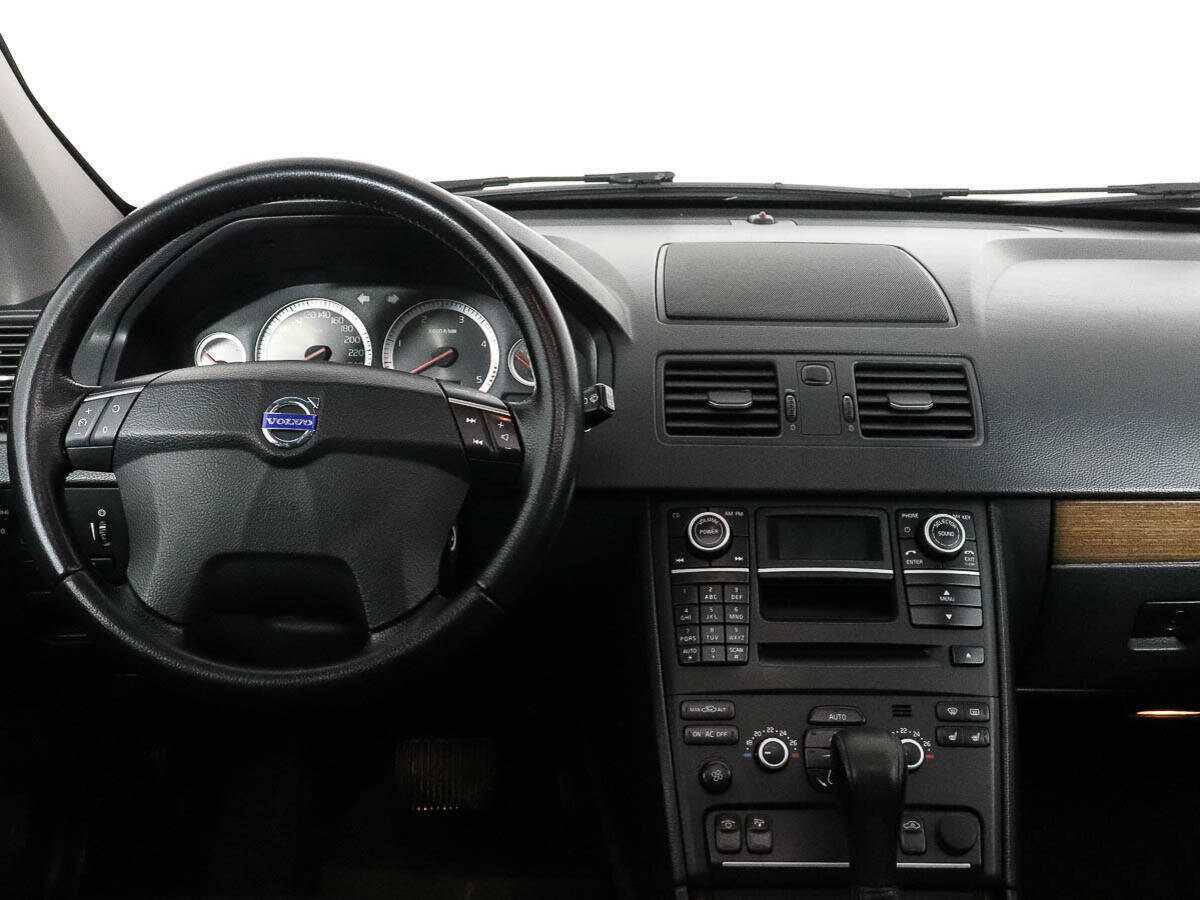 Volvo XC90 с пробегом — 2011 год. Фото: #9