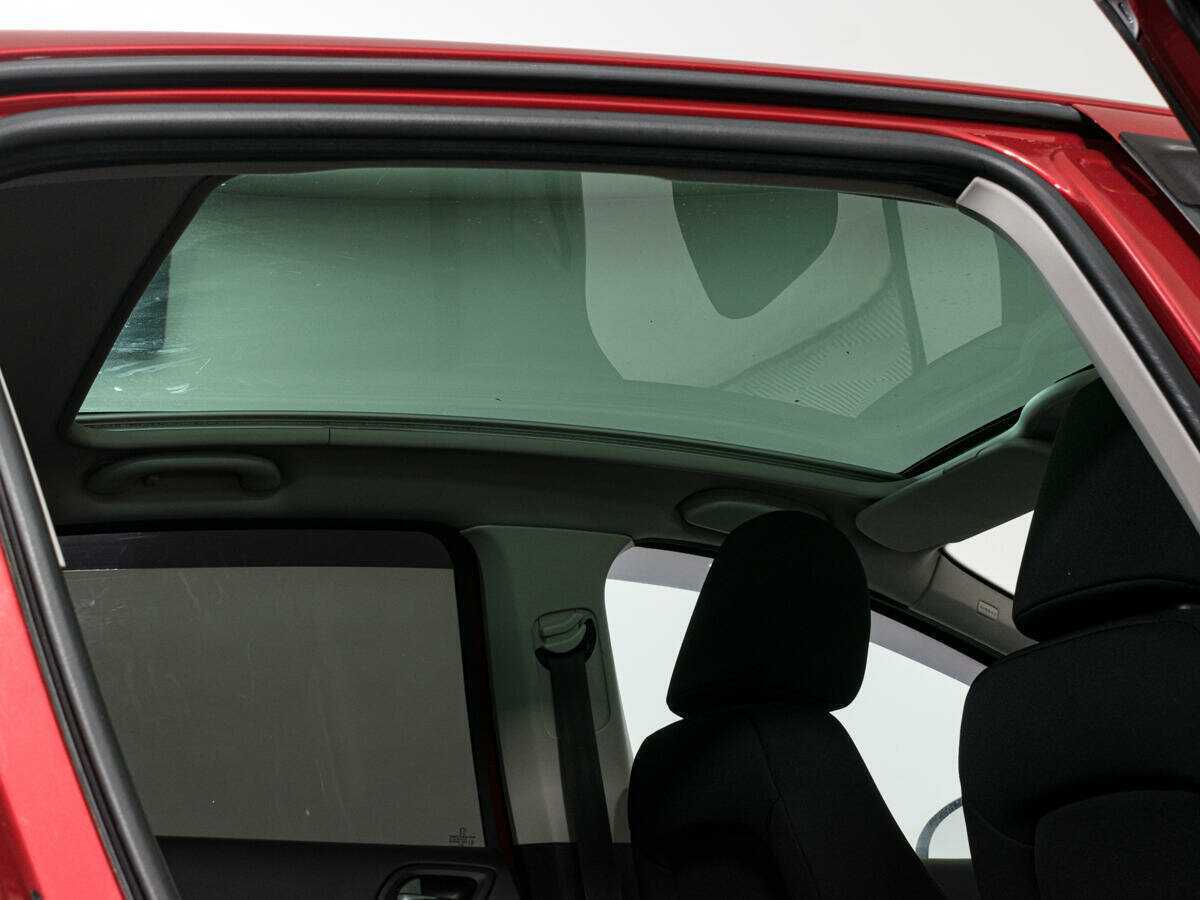 Peugeot 308 с пробегом — 2011 год. Фото: #13