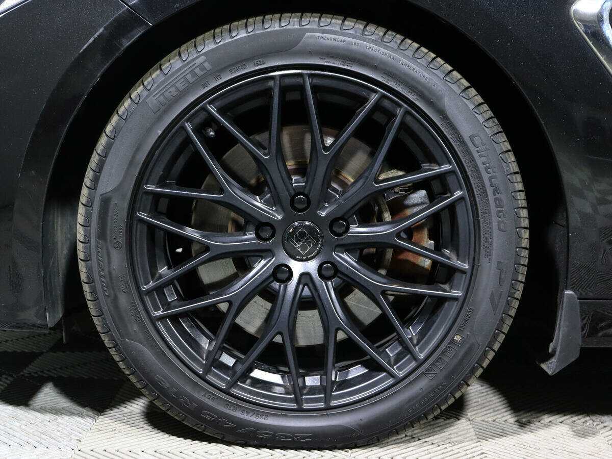 Genesis G70 с пробегом — 2019 год. Фото: #12