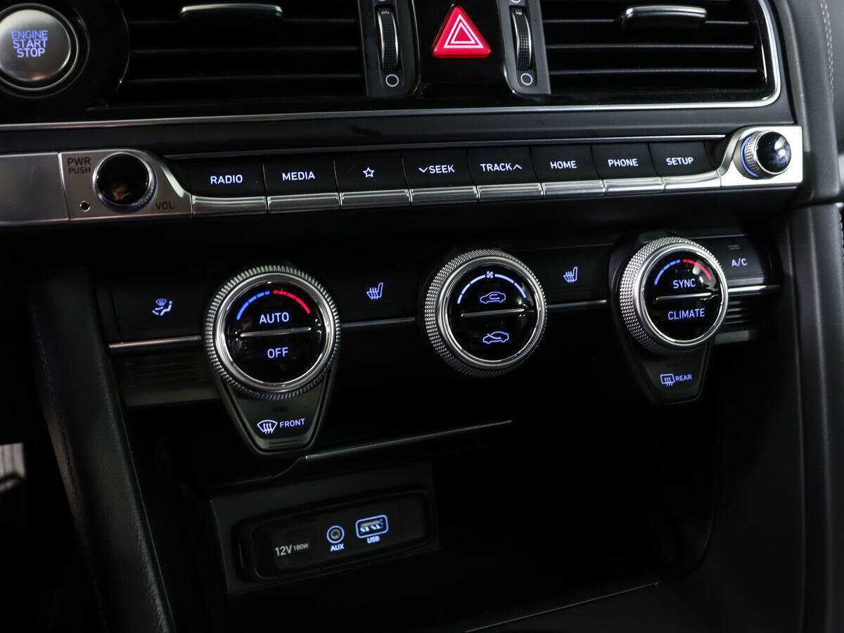 Genesis G70 с пробегом — 2019 год. Фото: #19