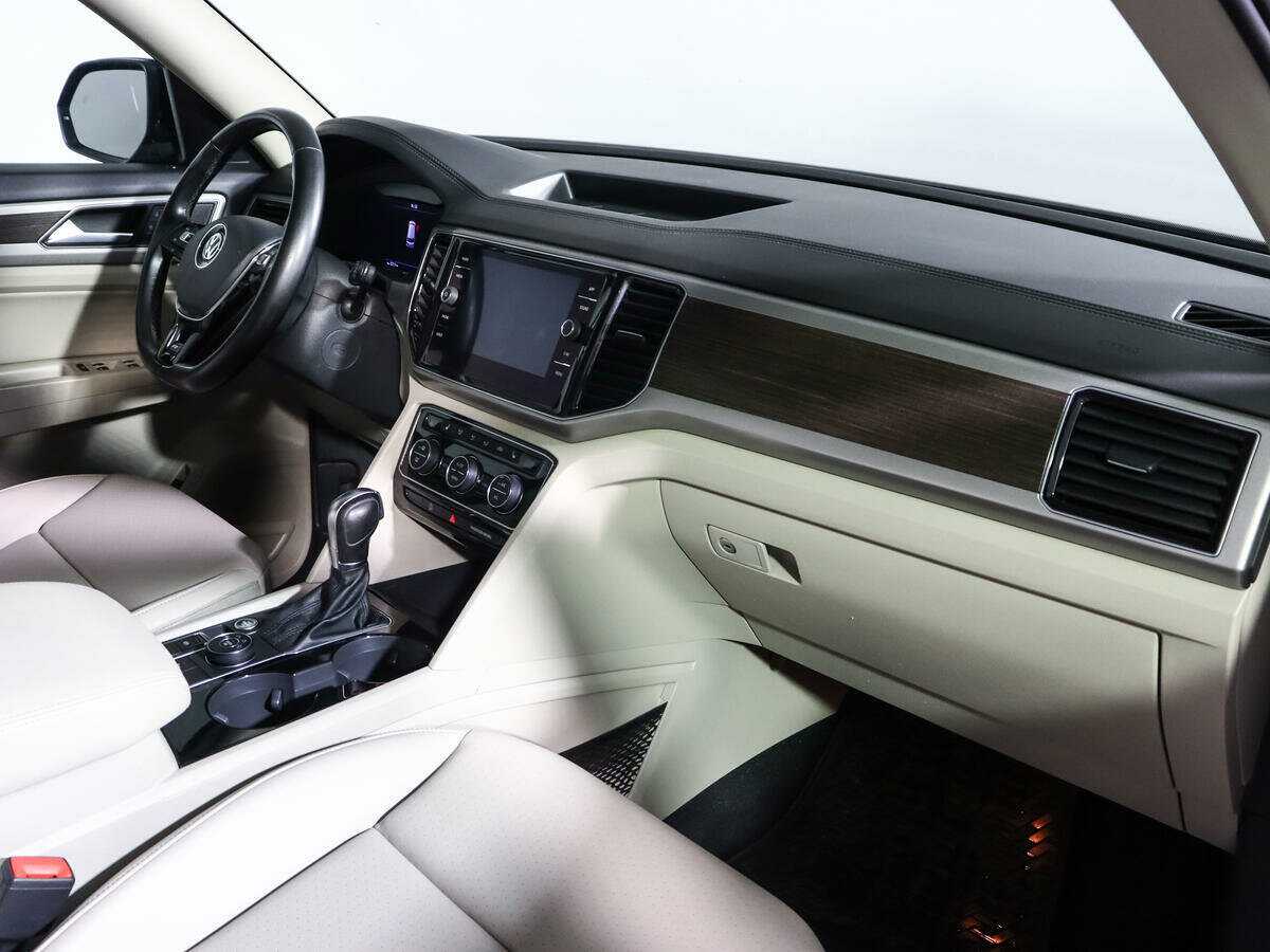 Volkswagen Atlas с пробегом — 2018 год. Фото: #6