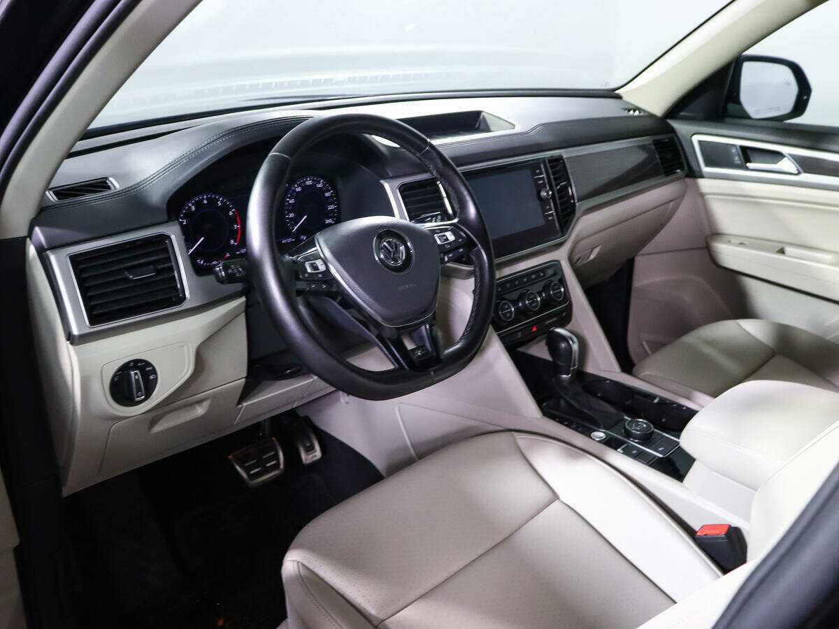 Volkswagen Atlas с пробегом — 2018 год. Фото: #12
